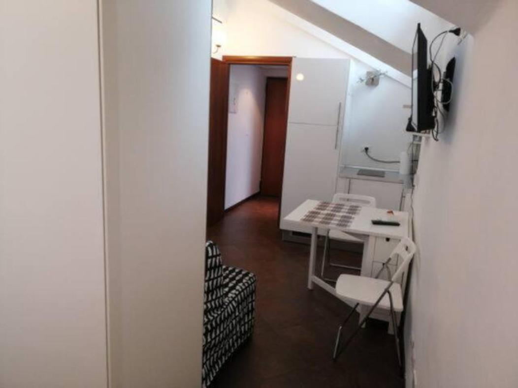 Romantica Mansarda 15 Min Dal Centro - Lome 844 ミラノ エクステリア 写真